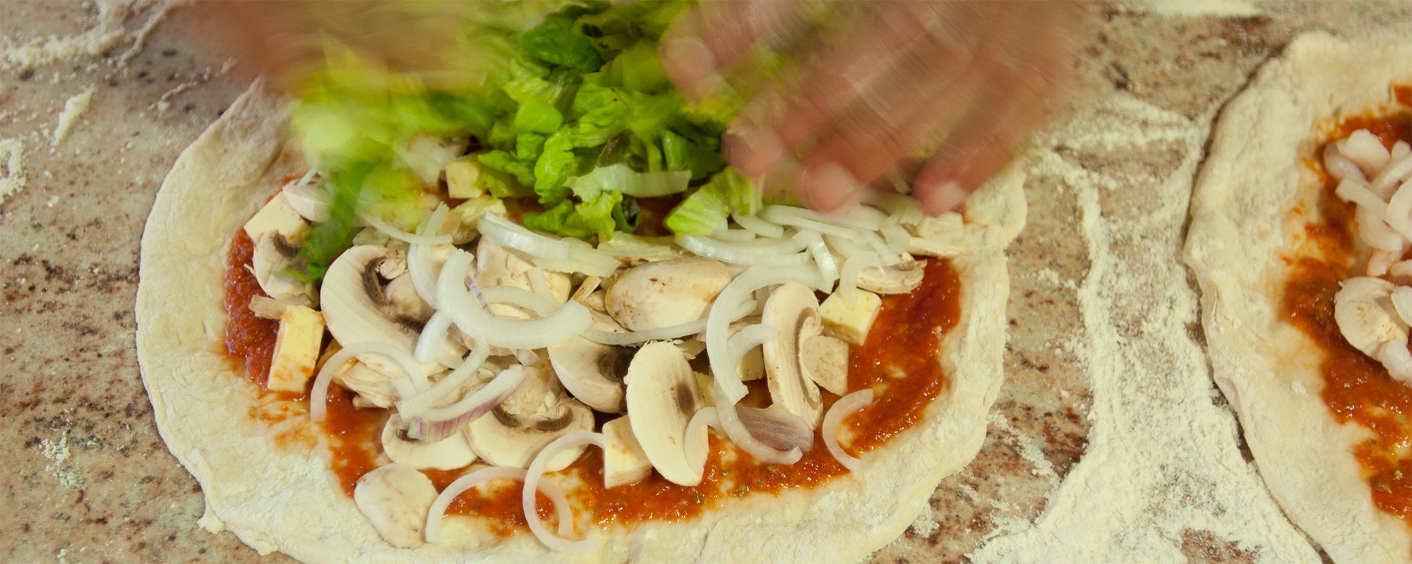 Geniessenpizzapizzaioloferienwohnungsizilienferienparcoverde05ger0434s